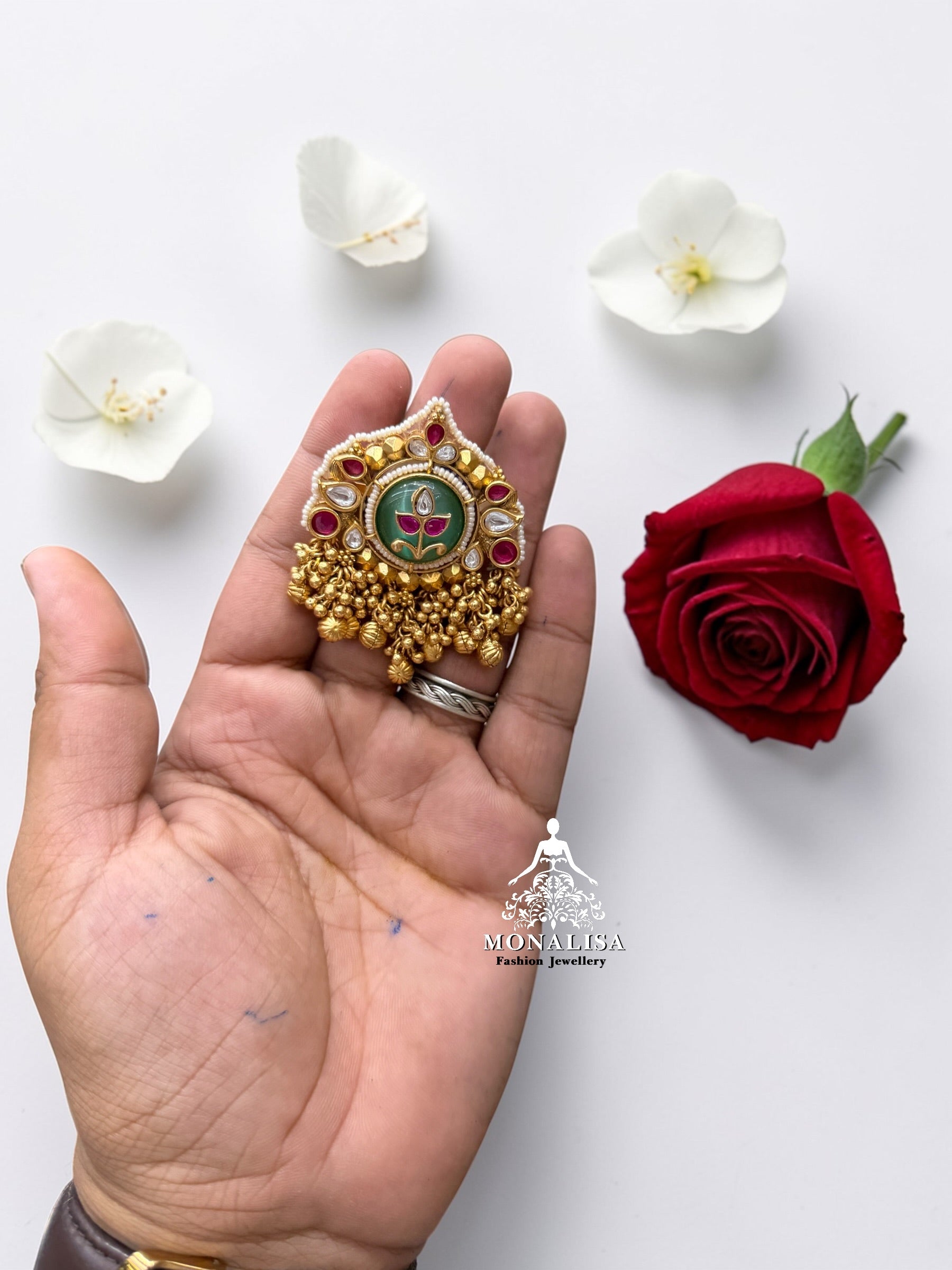 Anira Adjustable Antique Designer Ring
