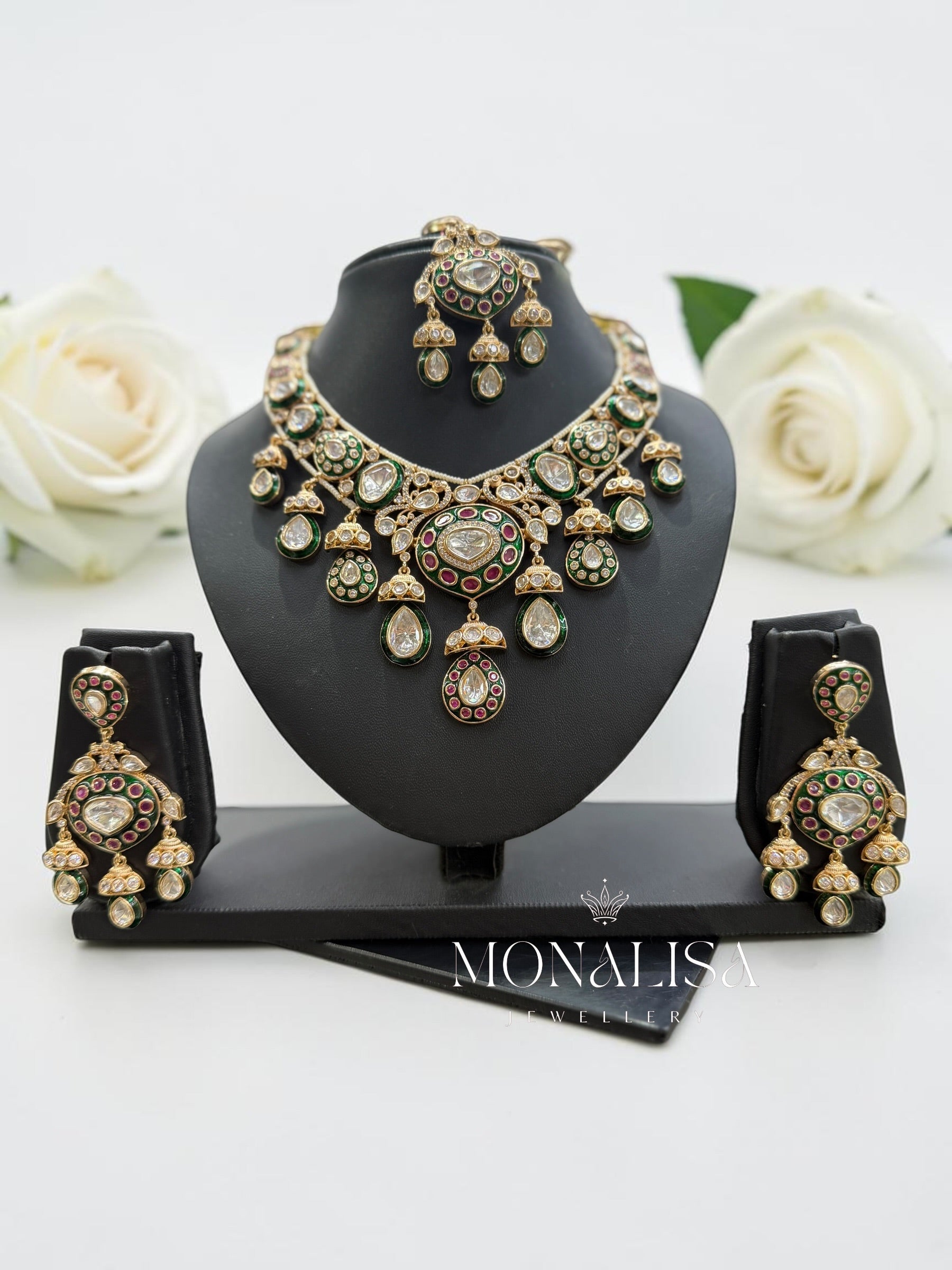 Hetvi Emerald Polki Designer Necklace Set