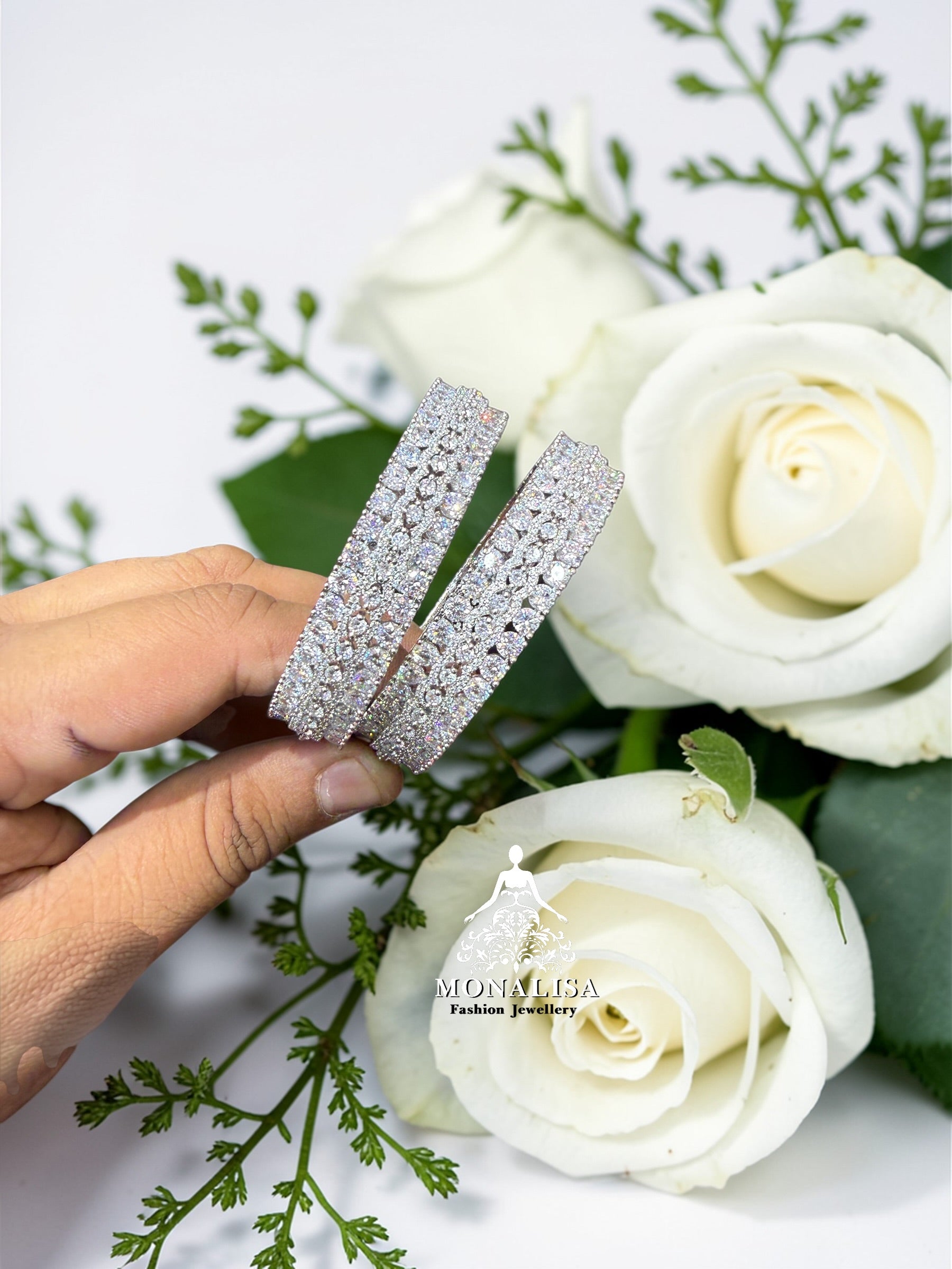 Tarvi A.D Diamond Designer Bangles