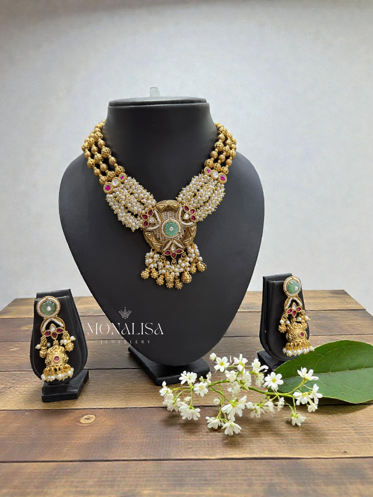 Arnika Antique Designer Necklace Set
