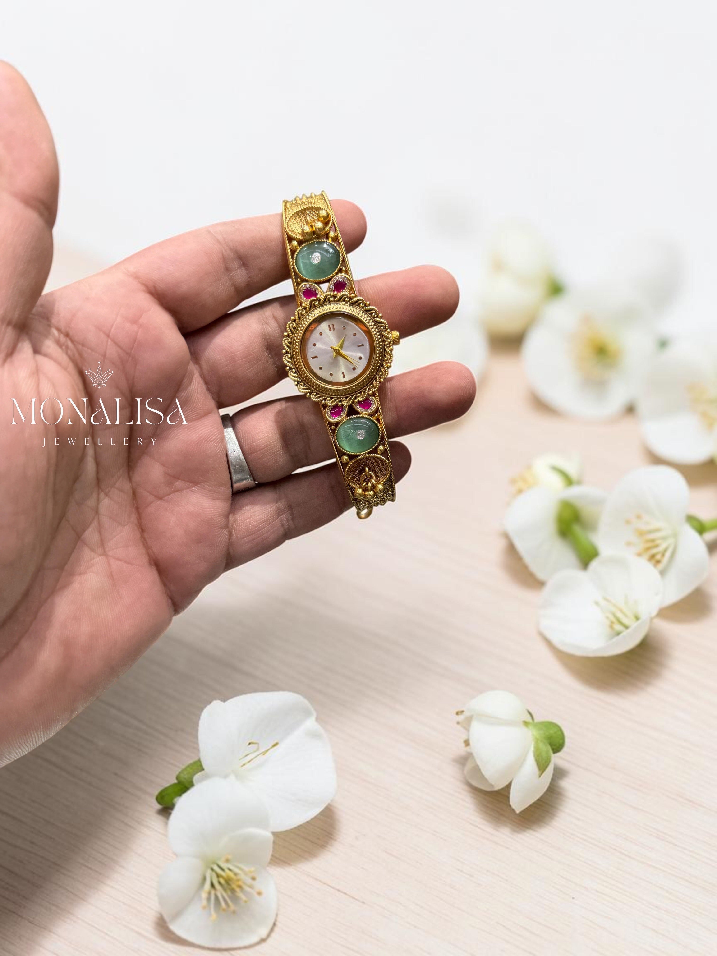 Zoya Antique Designer Watch