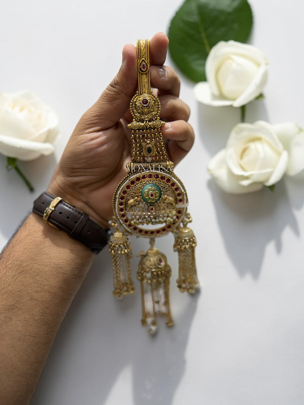 Saanvi Antique Designer Challa