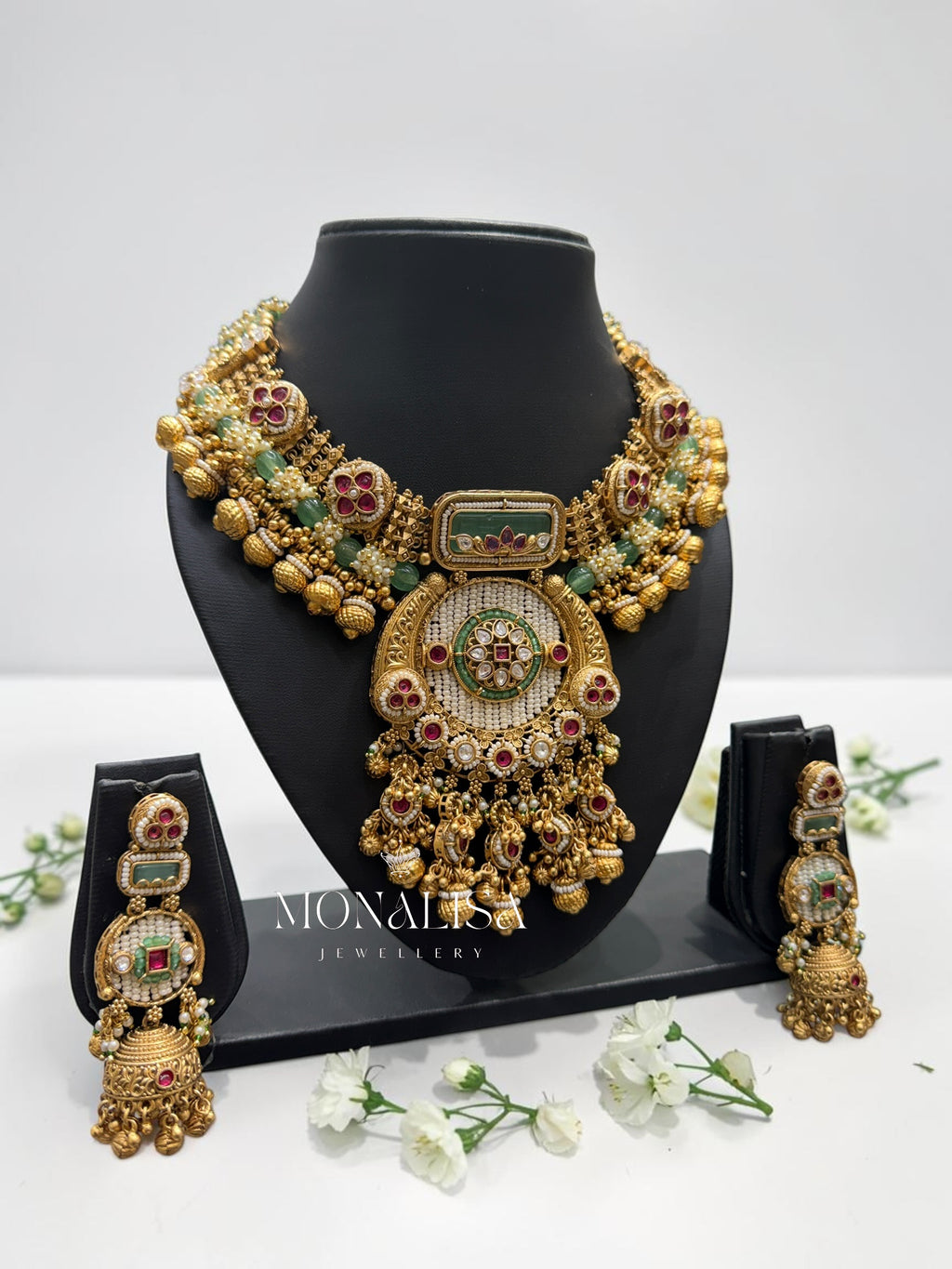 Abrisha Antique Designer Necklace Set