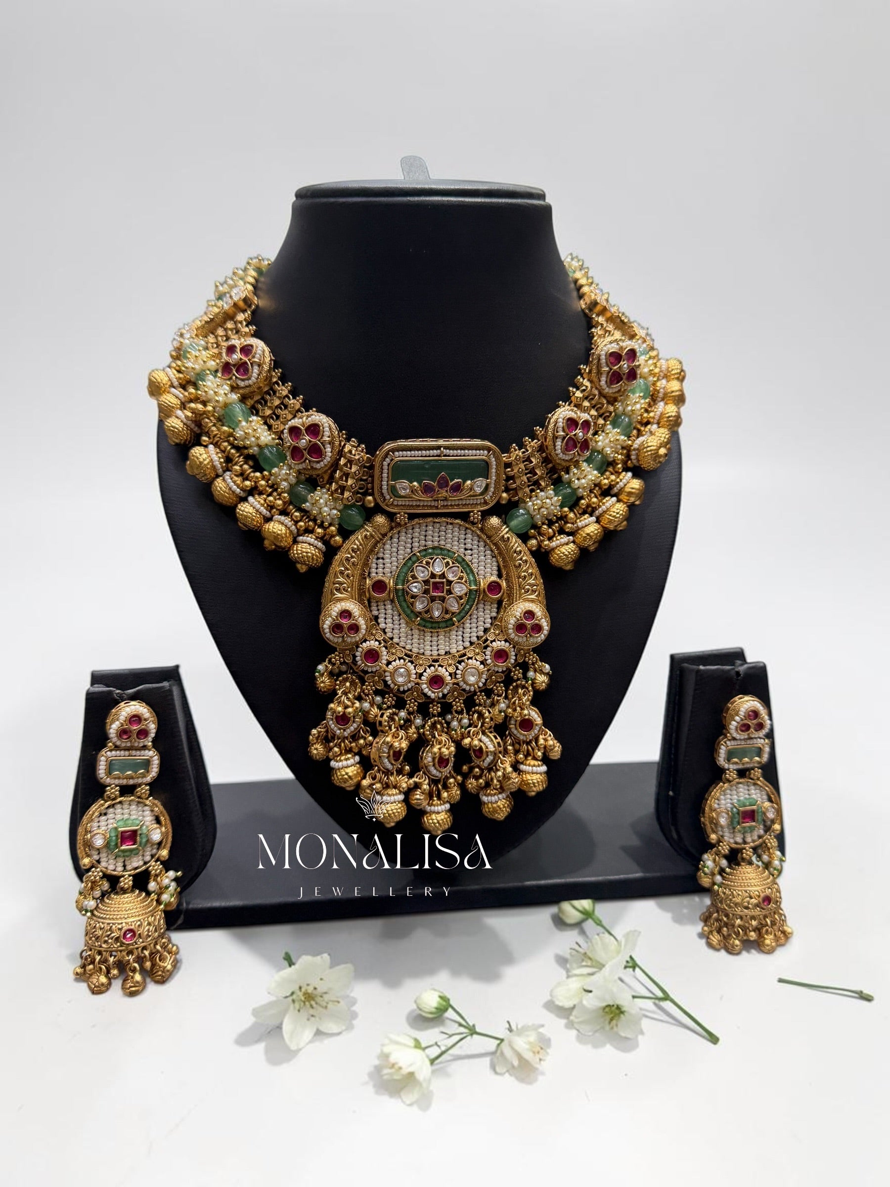 Abrisha Antique Designer Necklace Set