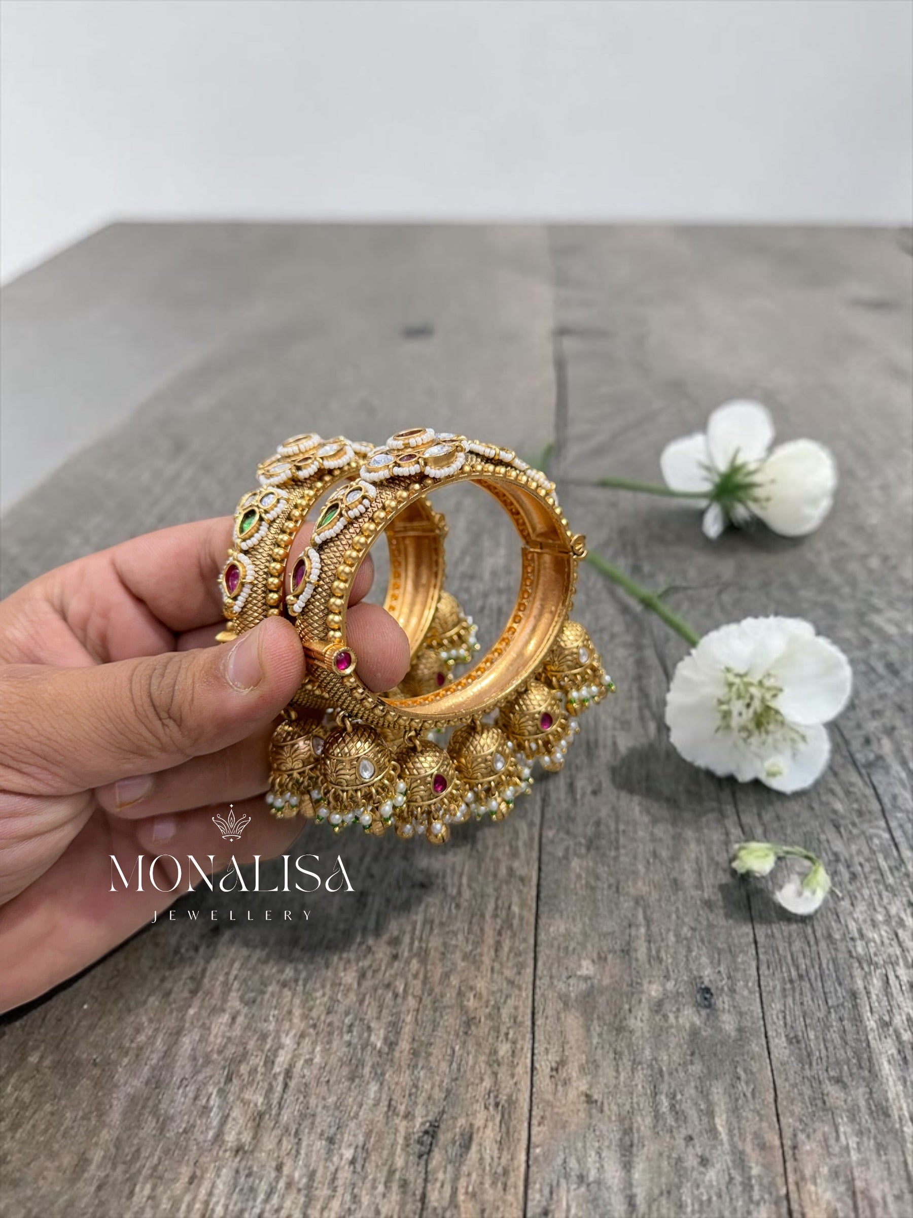 Anvasi Antique Designer Bangles