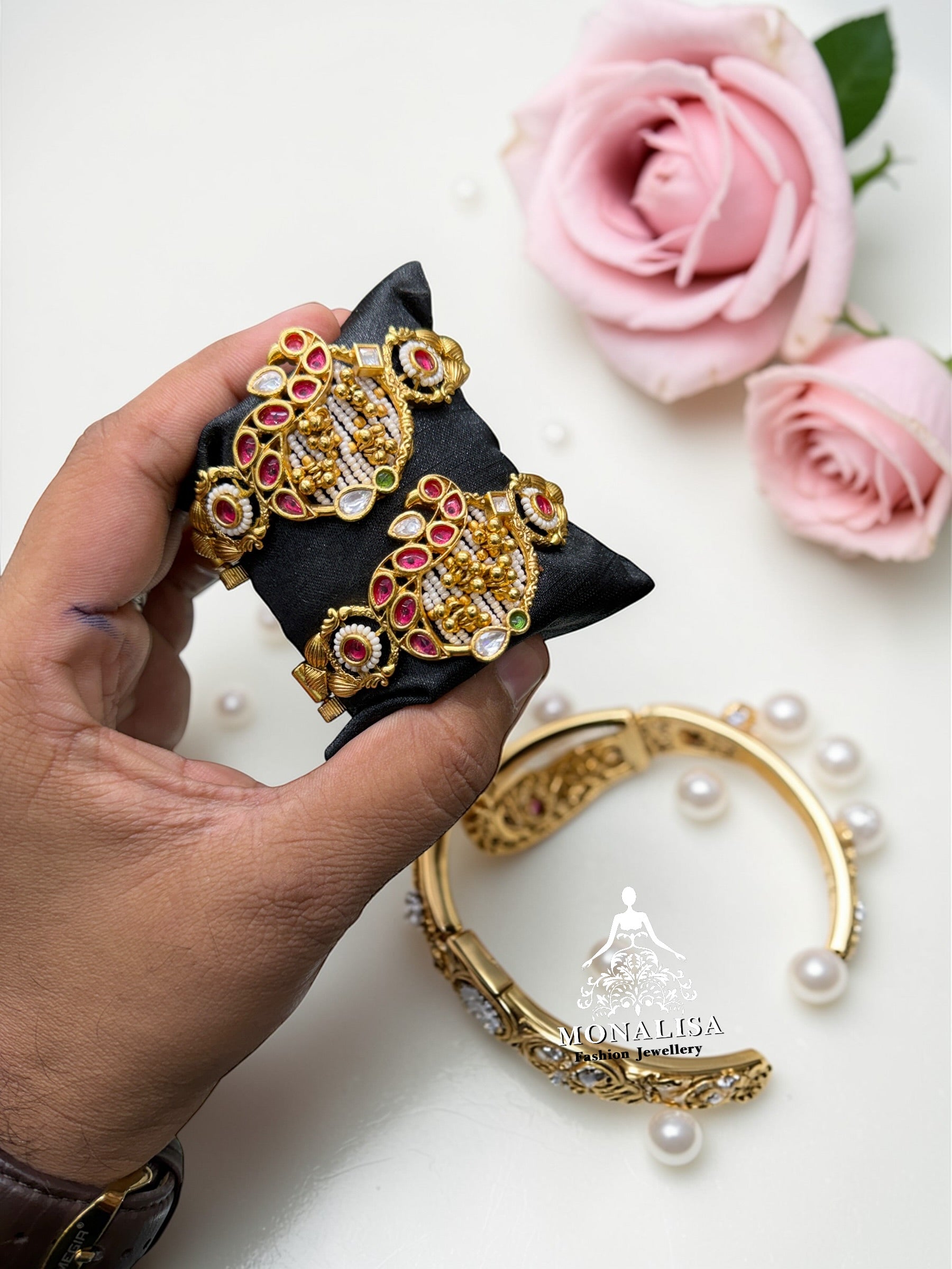 Dharvi Antique Designer Bangles