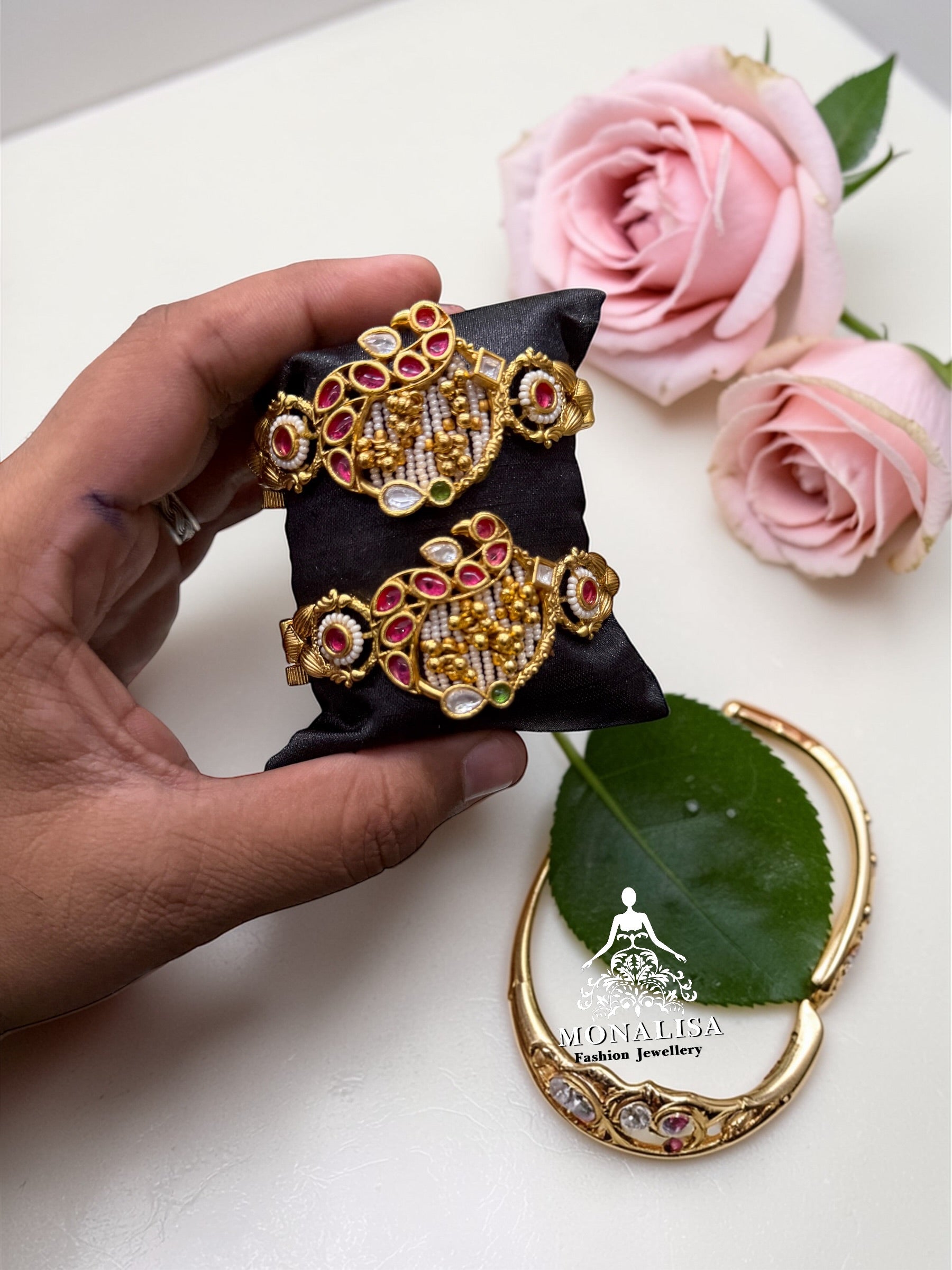 Dharvi Antique Designer Bangles