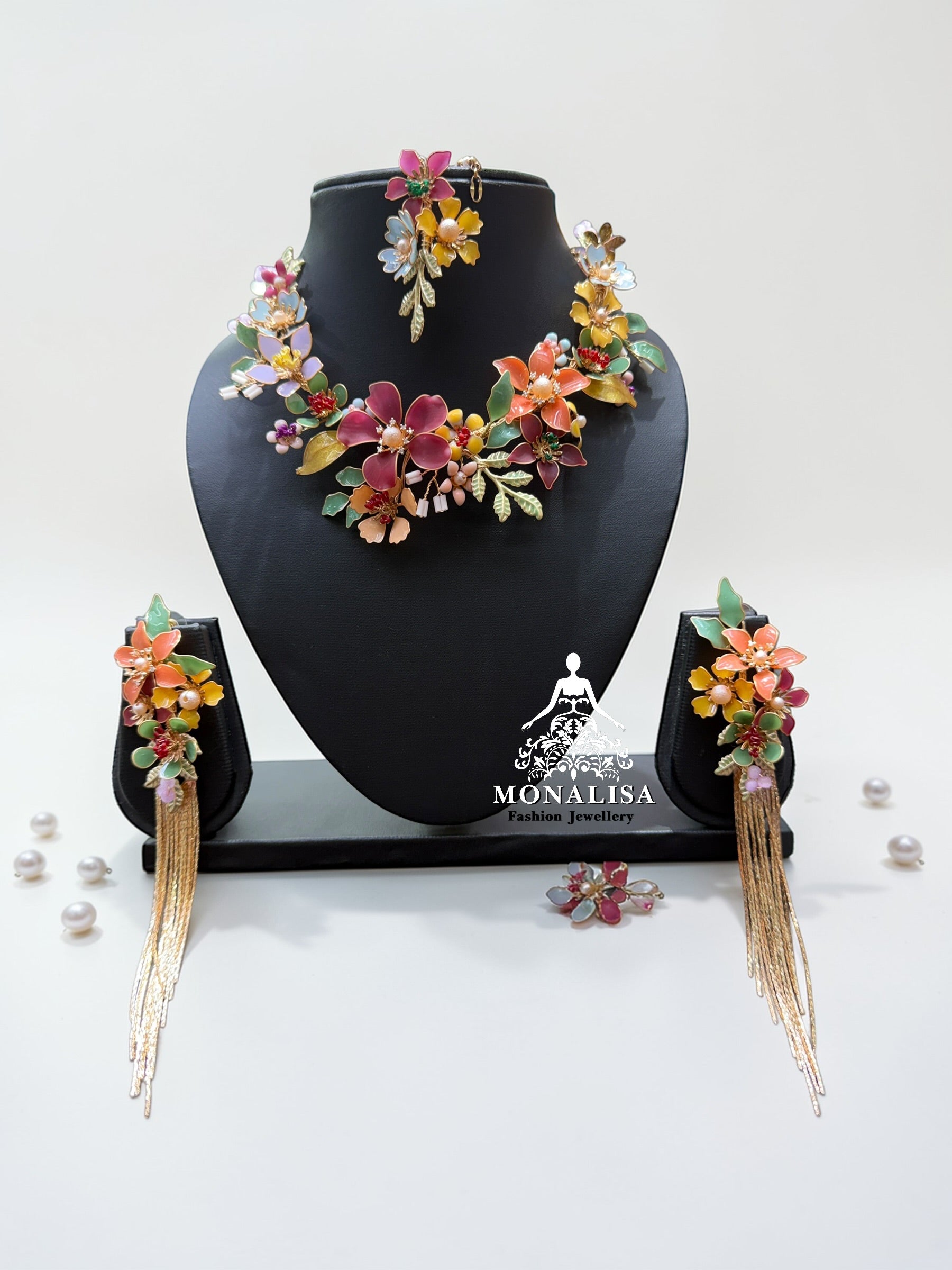 Sukti Resin Designer Necklace