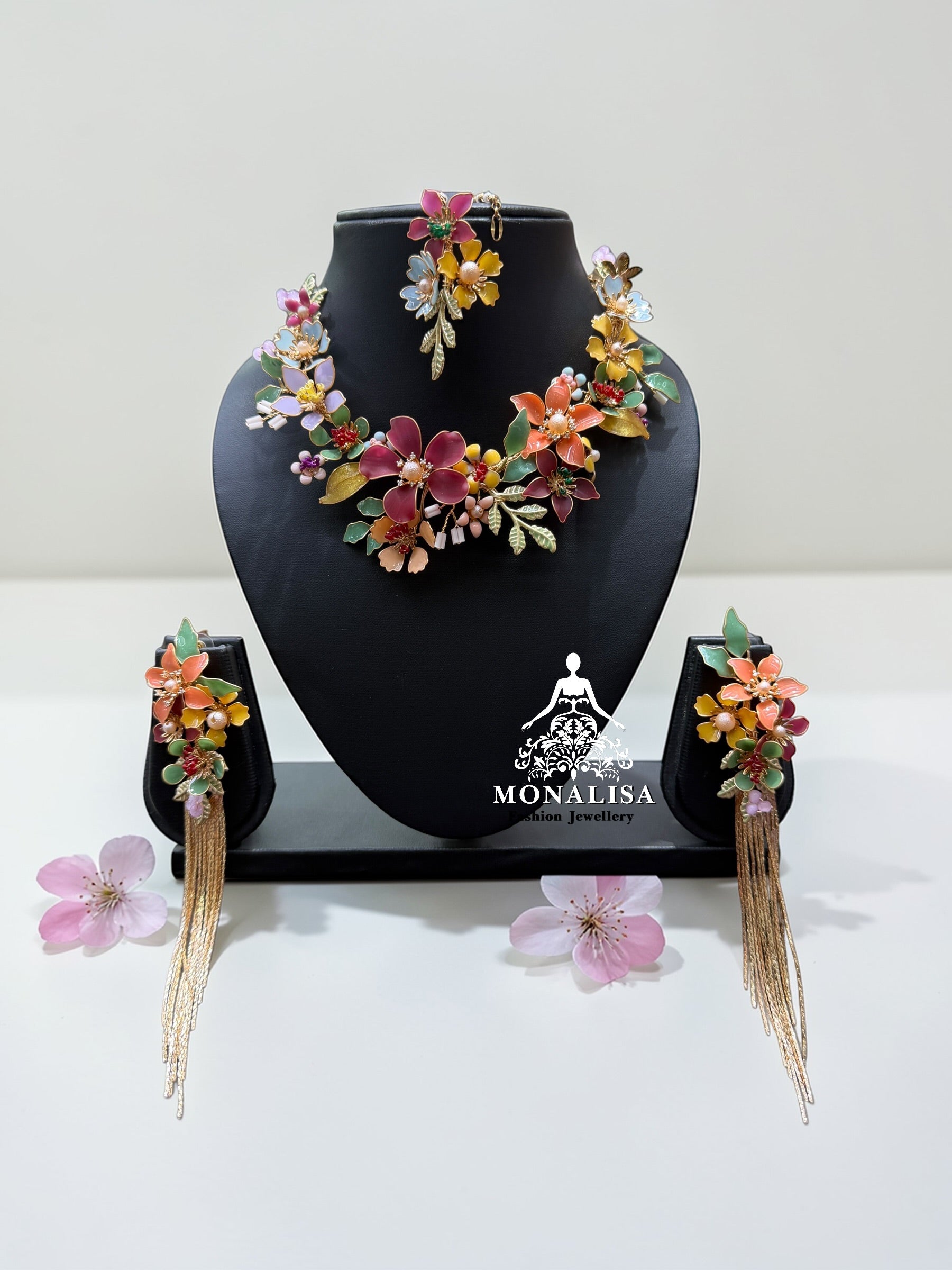 Sukti Resin Designer Necklace