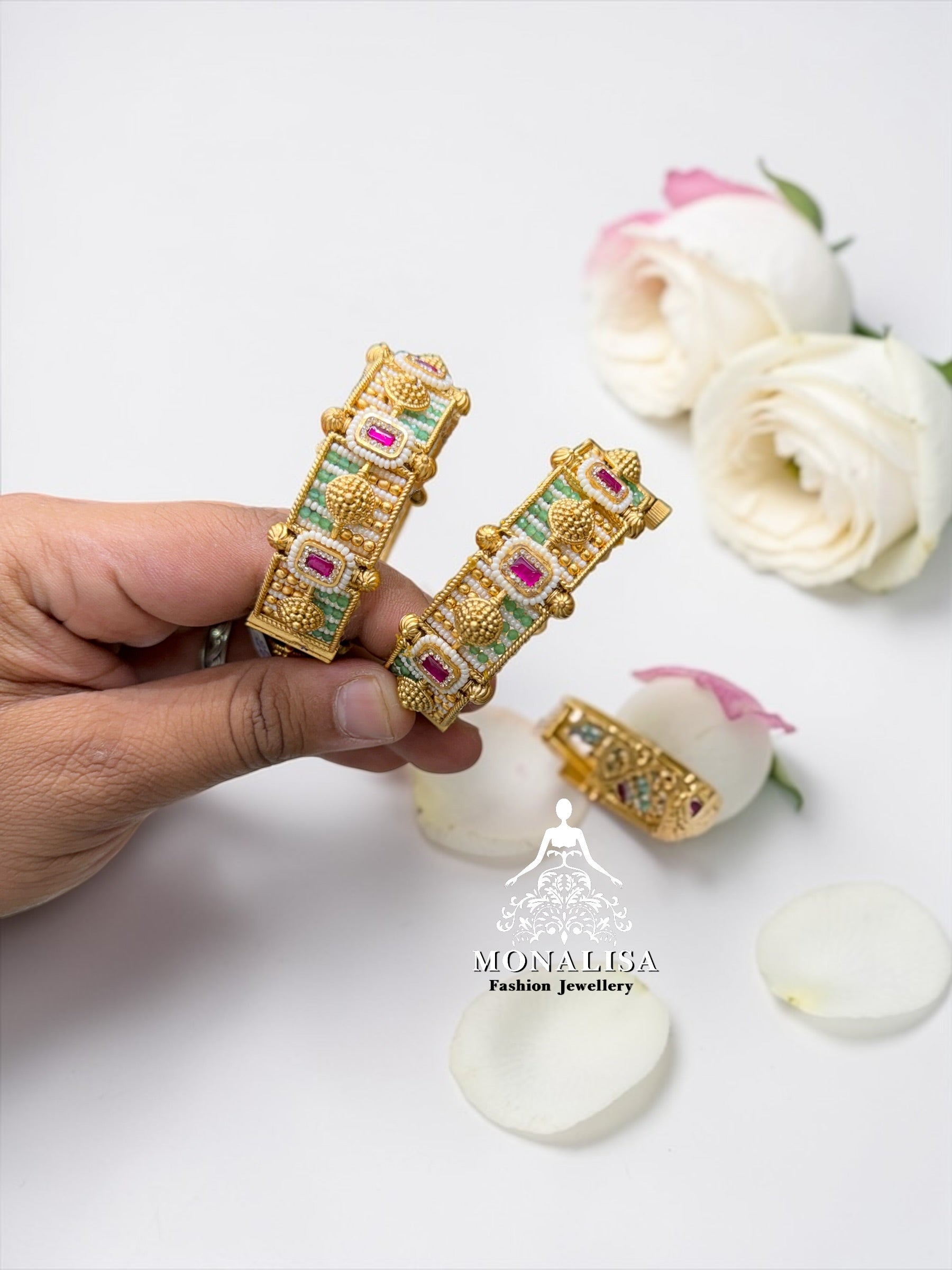 Viniata Antique Designer Bangles