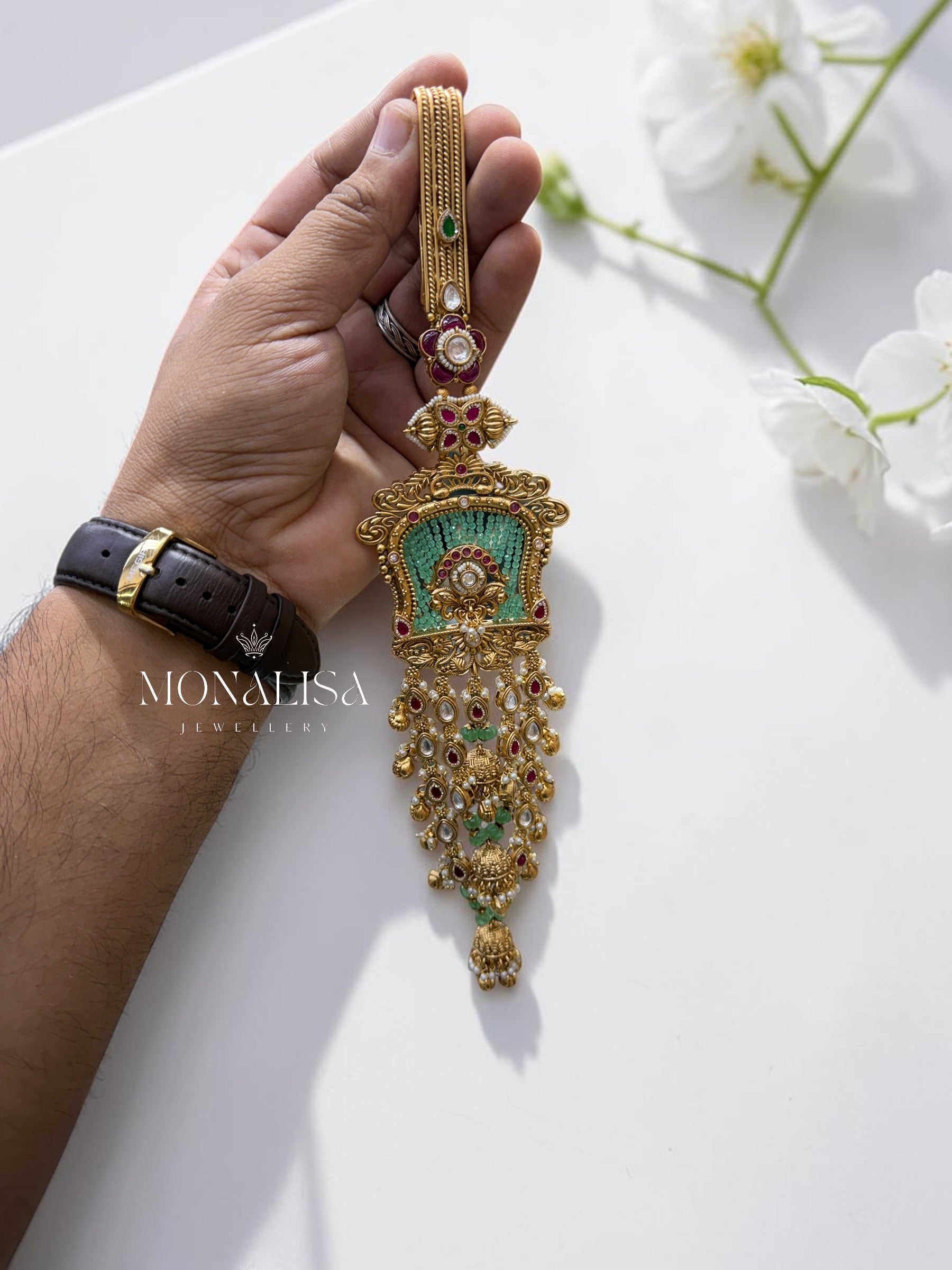 Taruna Antique Designer Challa