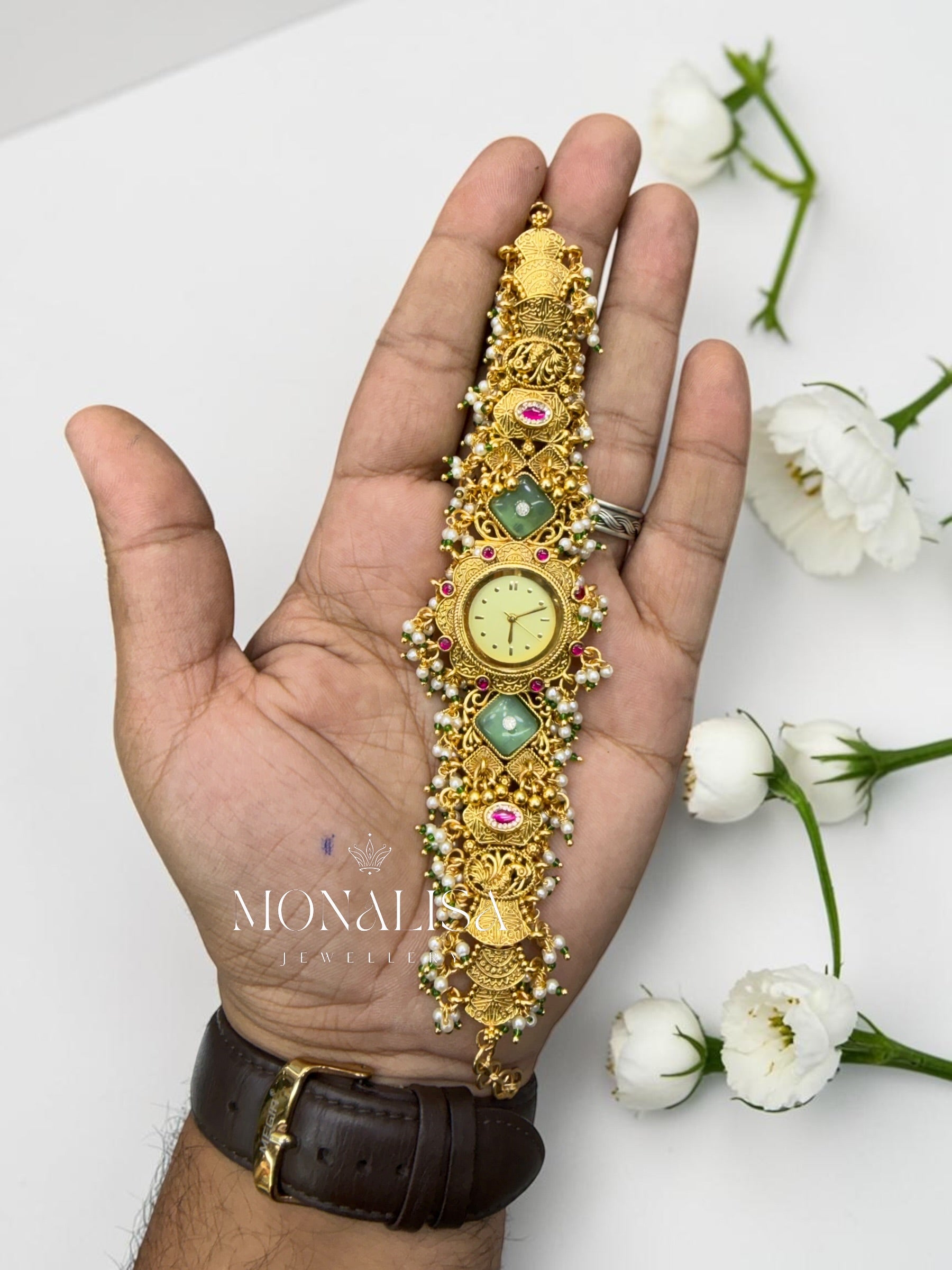 Surisa Antique Designer Watch