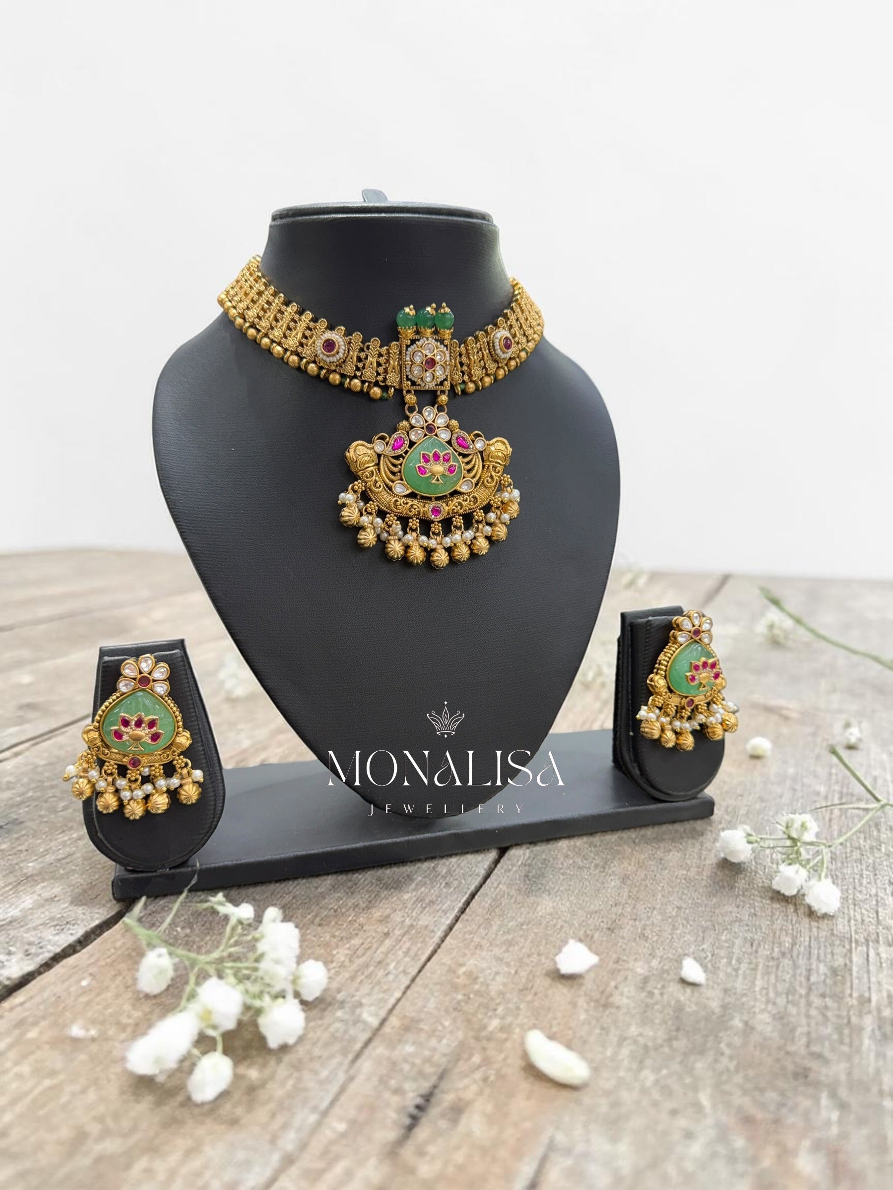 Hiralka Antique Designer Necklace Set