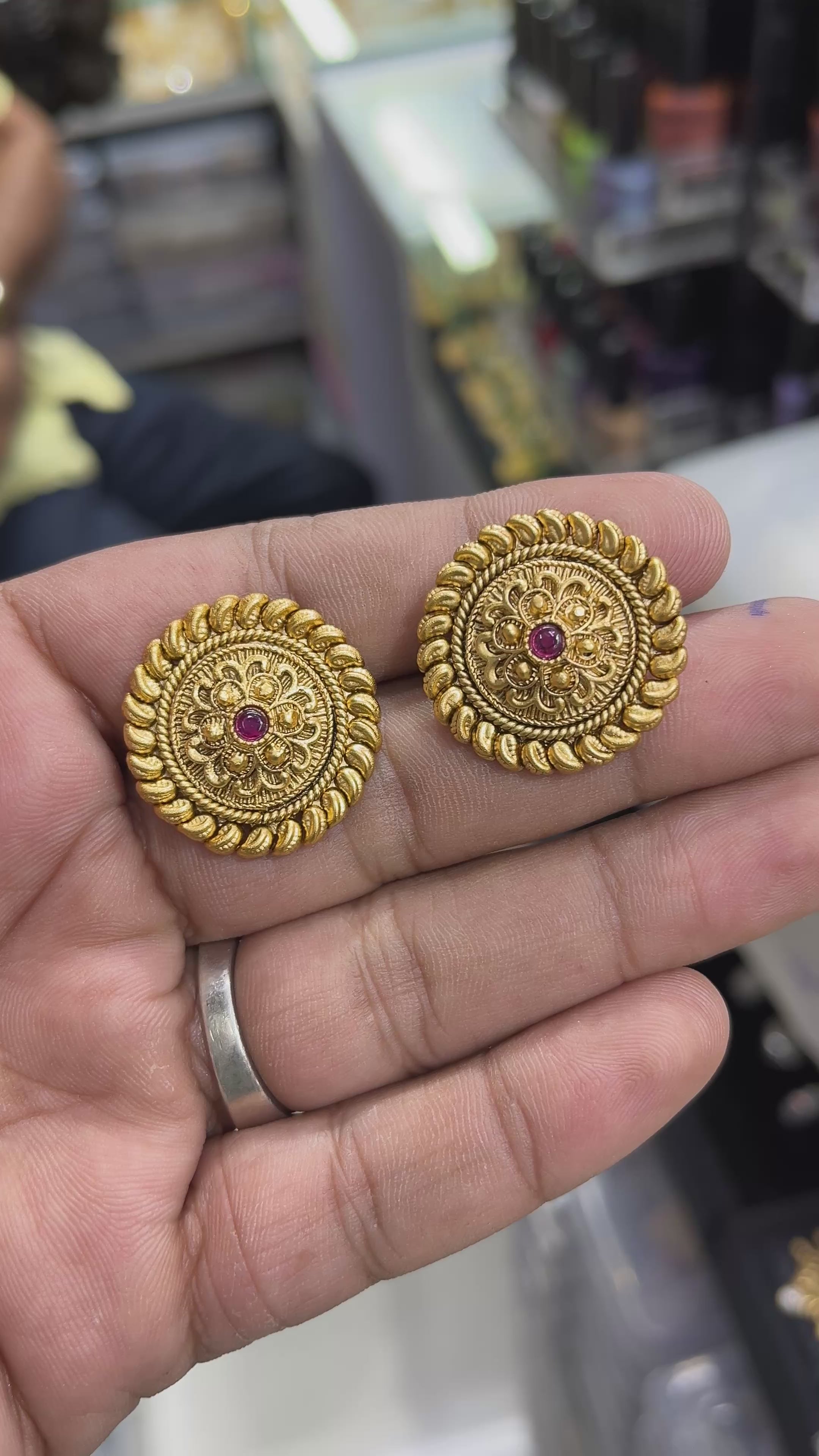 Ria Antique Designer studs